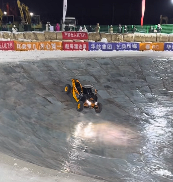 “长春第一冰锅”火爆出圈：四驱两驱都能玩 根本开不翻