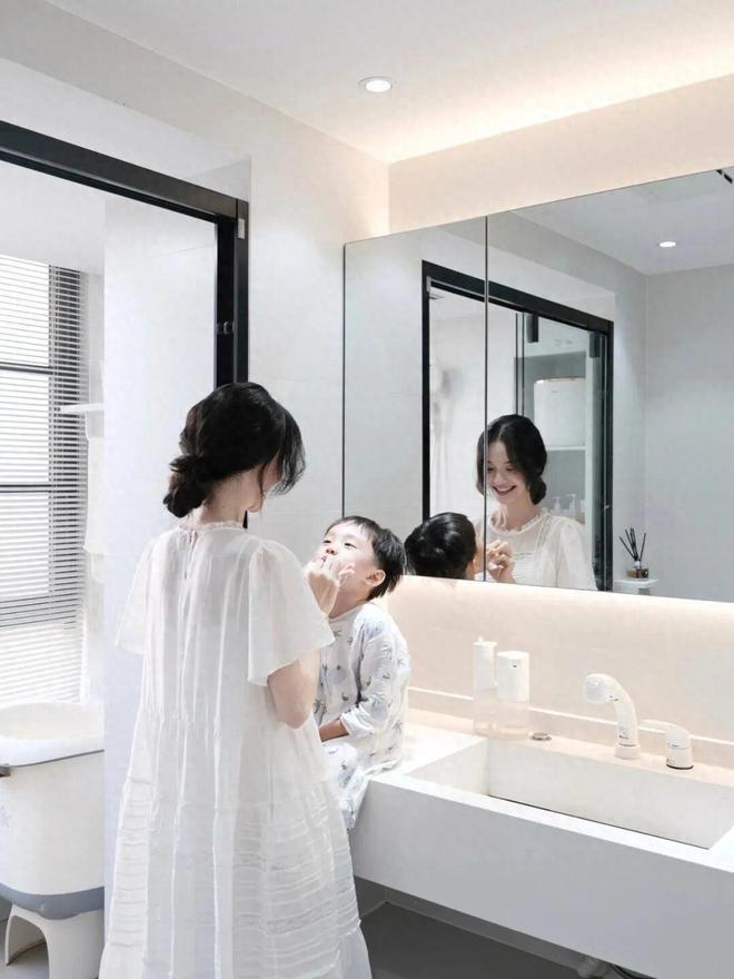 发现广东一户人家,仅用6组柜子就圈粉无数,网友:堪称教科书 ——凤凰网房产广州