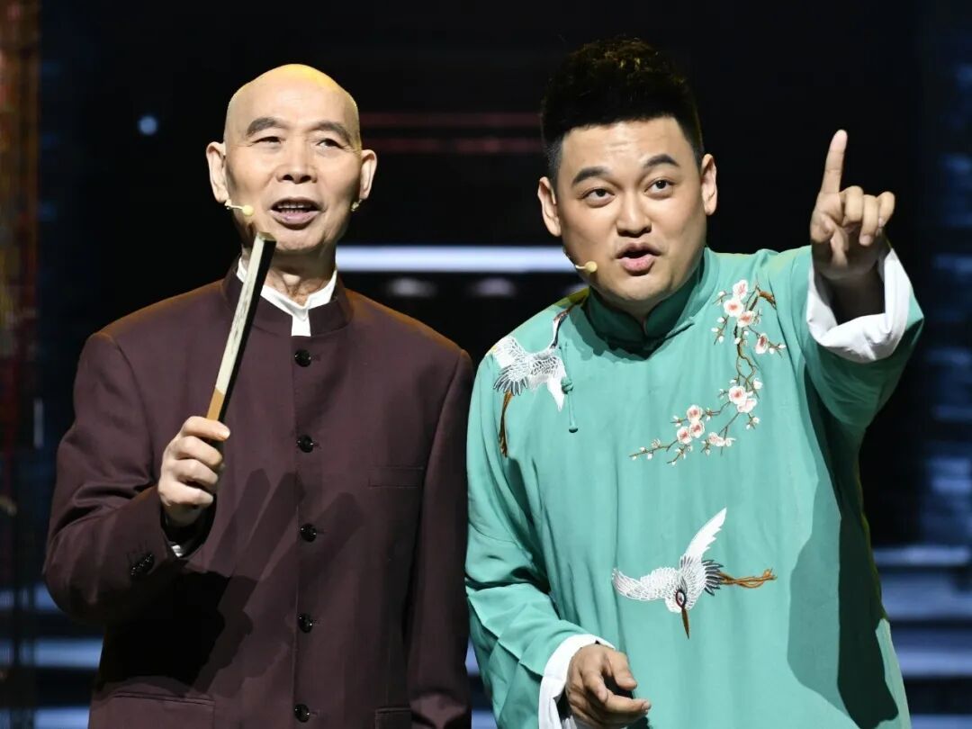 李伯清、陈功师徒联袂演出(受访者供图)