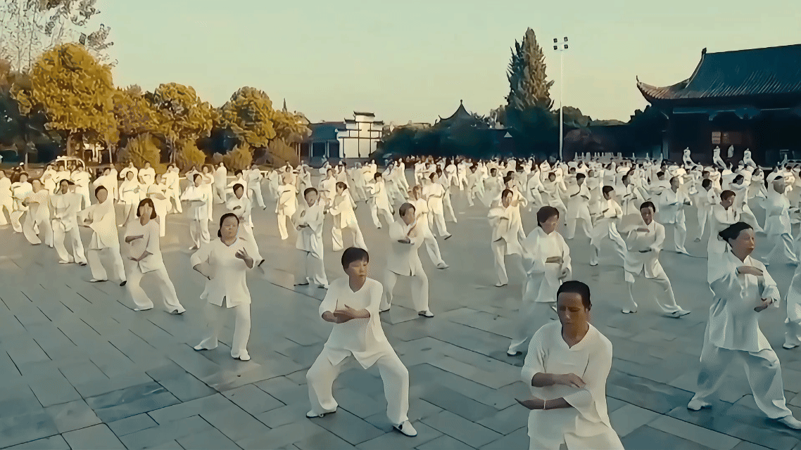 经济政策一线微观察|“银发经济”新浪潮:适老化设计如何催生“青春化”市场