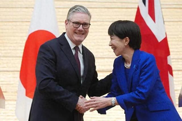 斯塔默告示离职，把高市坑惨了，访英受辱成见笑，纯纯白吃力一场