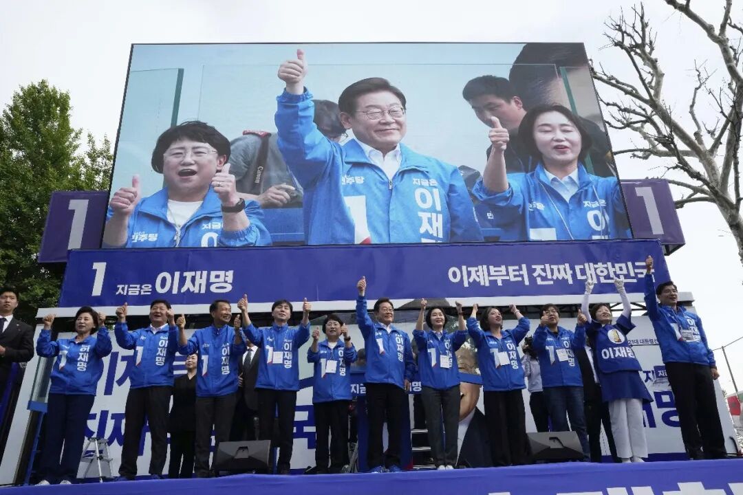 ◆2025年5月29日,韩国首尔,共同民主党总统候选人李在明在蚕室综合运动场参加总统竞选活动。他最终以压倒性优势当选韩国第21届总统。