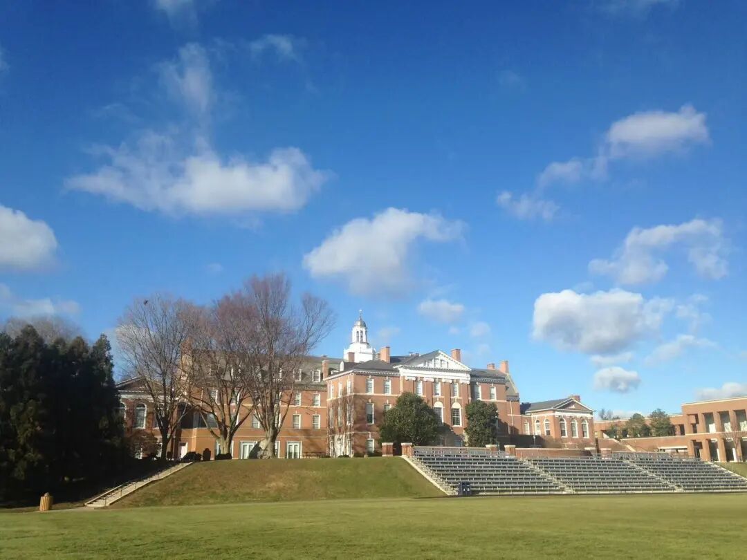 吉尔曼学校(Gilman School)。 王杨 摄