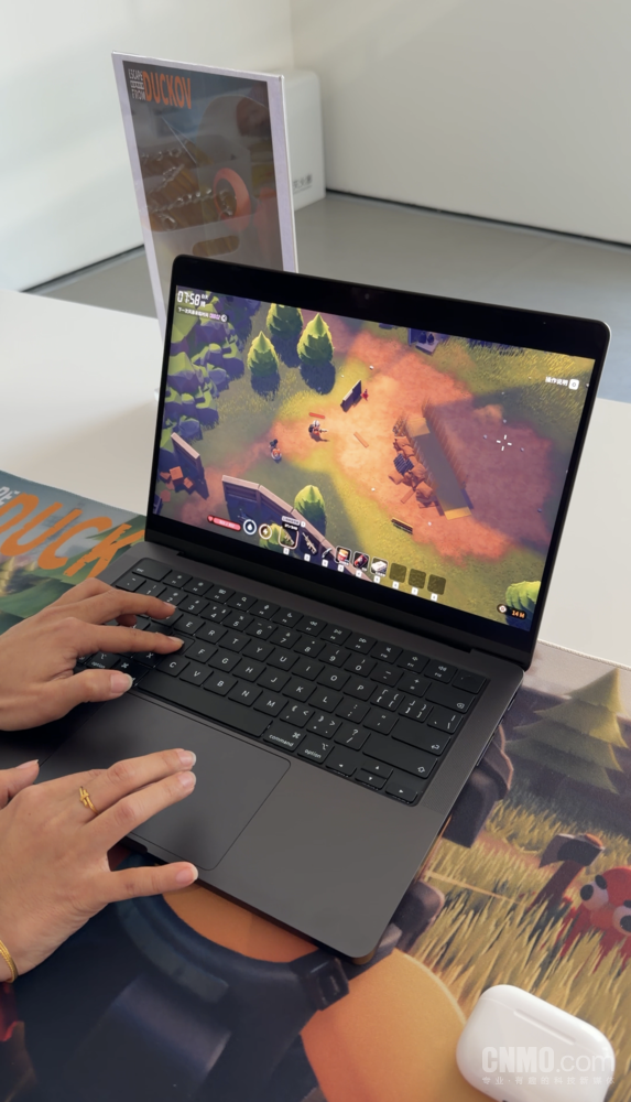 库克现身北京 见证中国开发者重塑苹果全平台生态