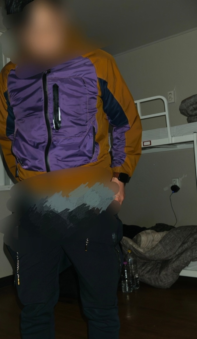 008ugYJ0gy1ic9krpvcu5j31s035se81