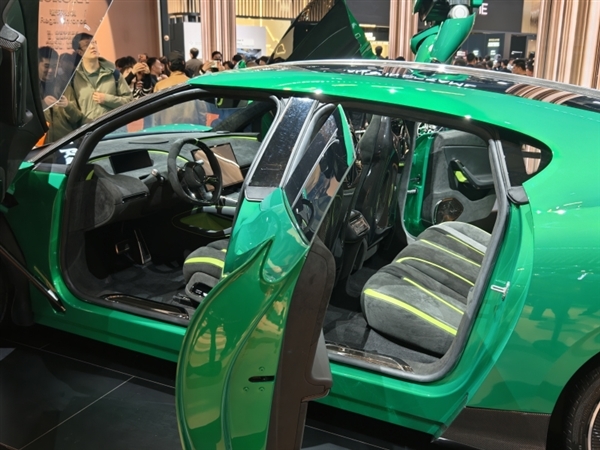 追觅首款SUV概念车首秀：超跑风格外观 辨识度拉满