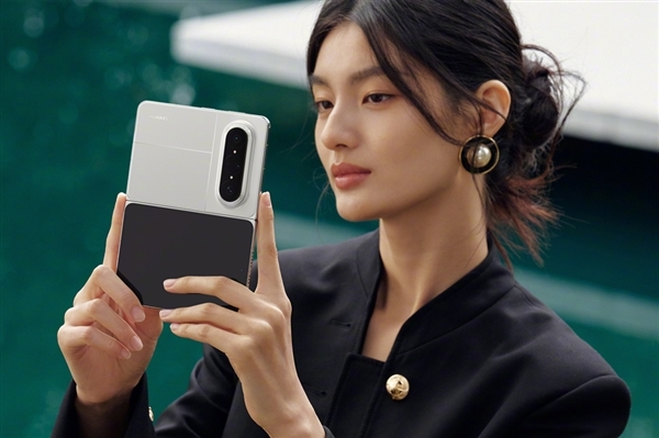 鸿蒙史上最强阔折叠！华为Pura X Max关键信息汇总