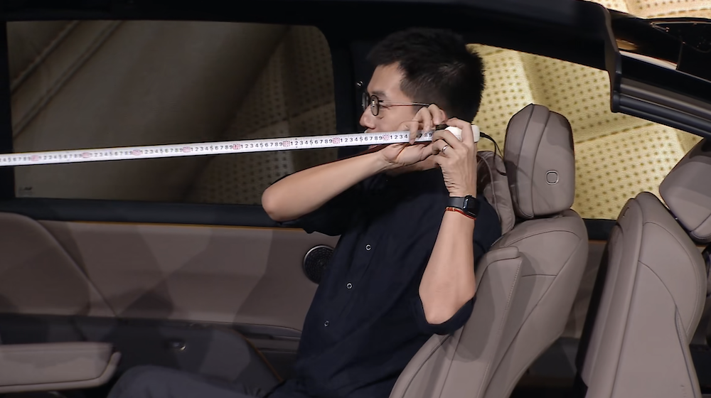 25.99万起！凯迪拉克全新XT5 PHEV上市，标配满血智驾与超级插混
