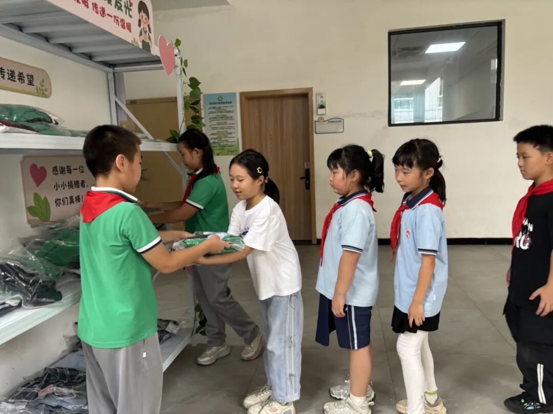 cbdac7f098a85b2811fed827bae237ec.jpg