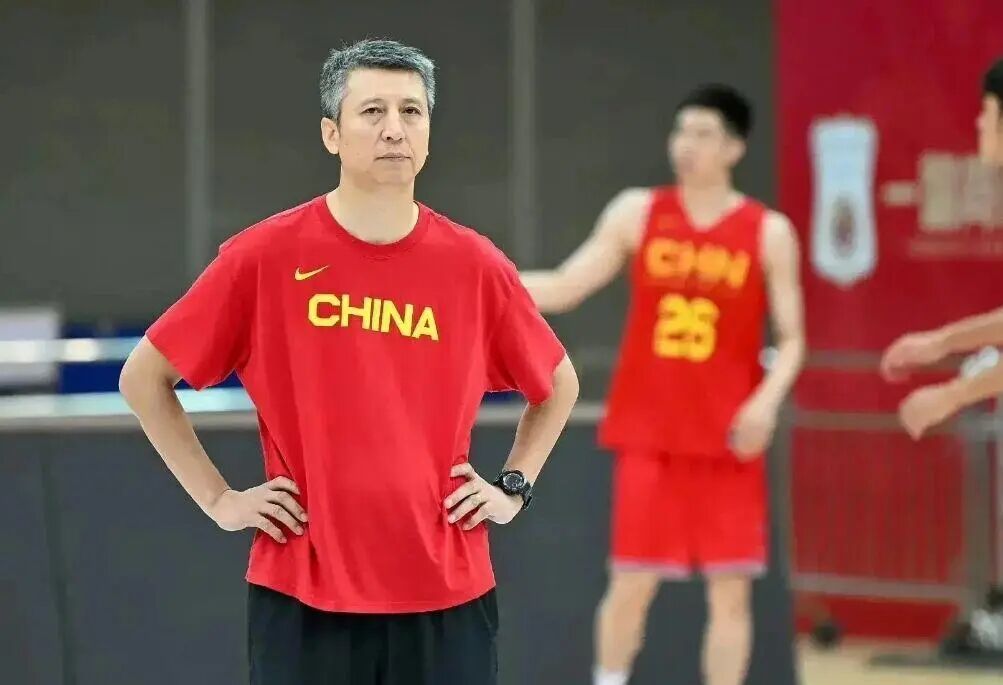 中国男篮出征日本14人确定！庞峥麟压哨无缘…_凤凰网