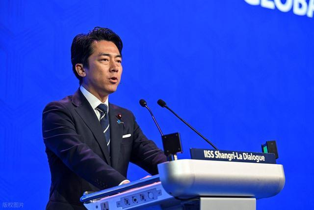 小泉因“才略低”而被日本政坛里面嘲讽