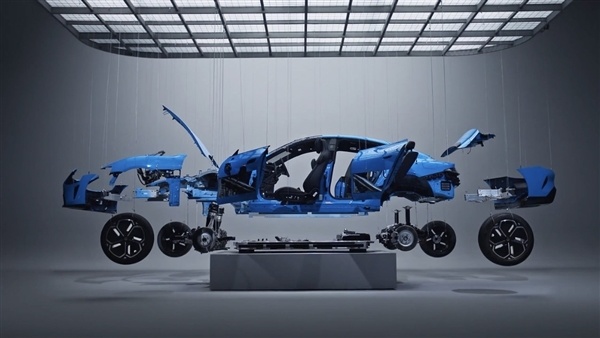雷军：北京车展将展示新一代SU7全拆解版车身