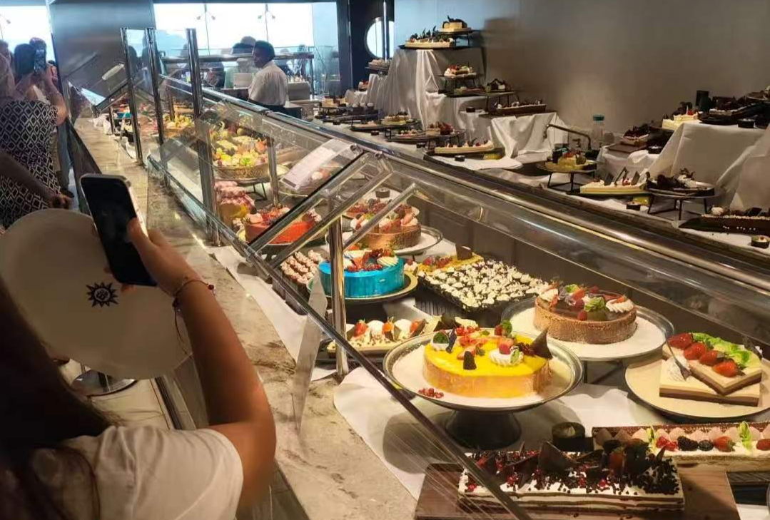 ▲“神女号”内餐食供应如常 图据受访者