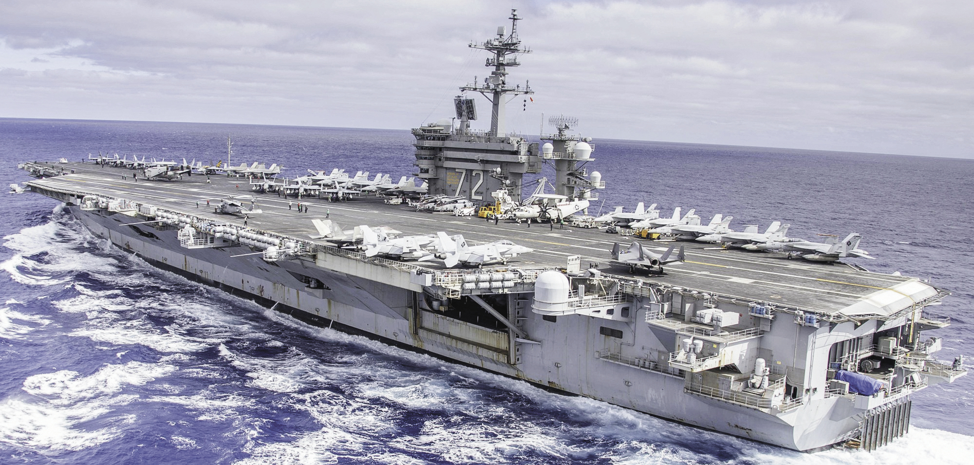 美国海军“林肯”号航母（资料图）