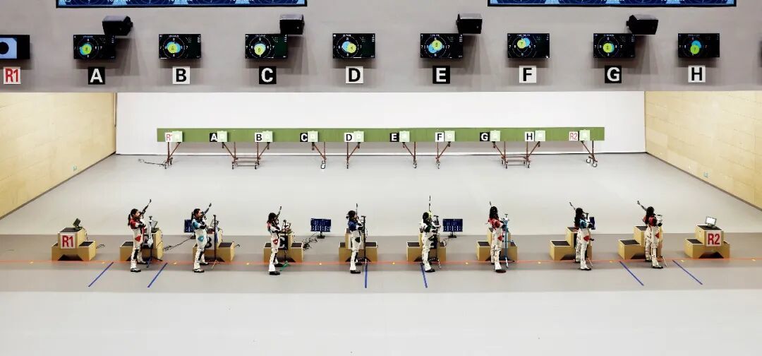 (资料图片)气步枪赛场 图/中新