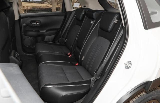 十来万预算选合股也曾国产？2026款HR-V用7.4L油耗和后排纯深渊板给出求实谜底-有驾