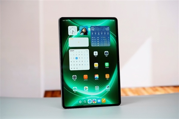 12.5寸最好的LCD护眼屏！Xiaomi Pad 9 Pro图赏