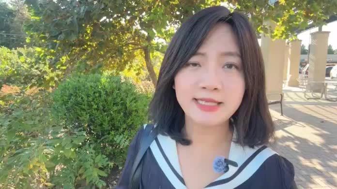 白宫新发言人“仓促”上任：记者会首秀15分钟只回答3问！#白宫
