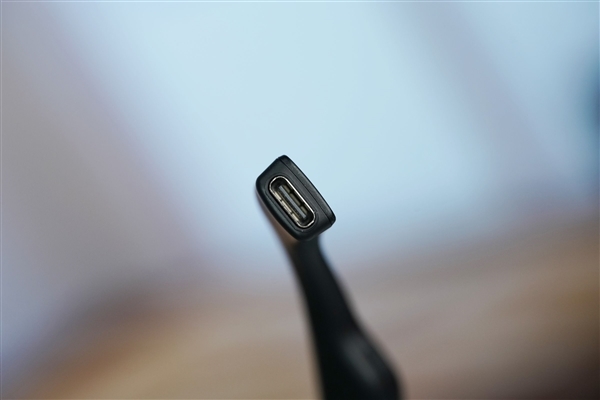 口袋里的135英寸HDR巨幕！雷鸟Air 4 Pro蝙蝠侠图赏