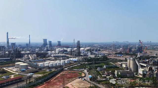 茂南石化工业园。