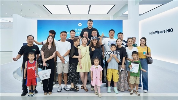 姚明喜提蔚来ES9：“篮球巨人”终于等来最合适的座驾！