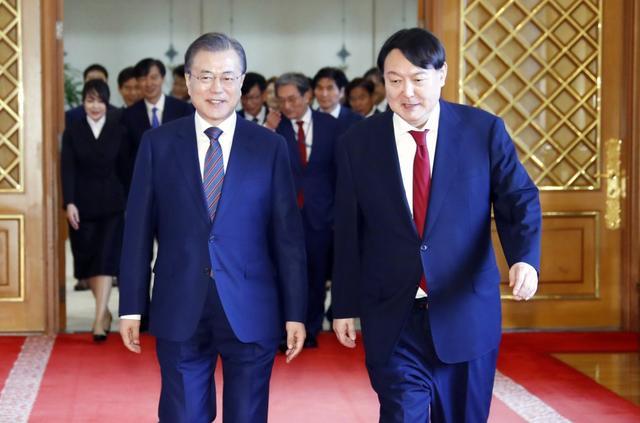 尹锡悦曾是文在寅的心腹