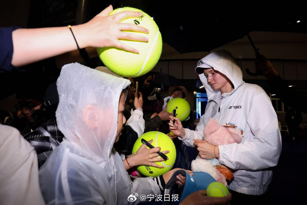 【#一场网球赛为何让人还想来宁波#】10月25日,2026宁波银行·