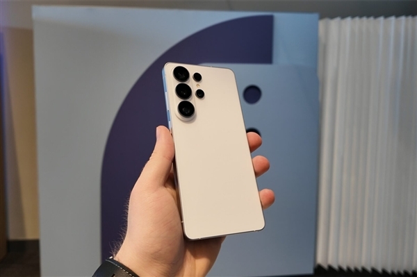 万元机皇越用越难受！三星Galaxy S26 Ultra让用户头晕恶心：直接劝退