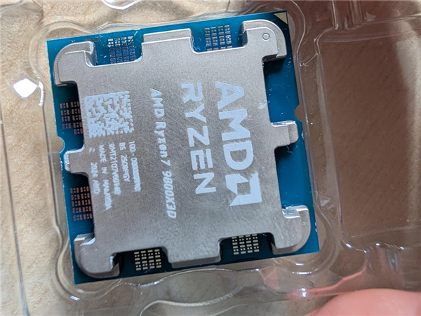 包装完好也中招!网友3300元买到假9800X3D:序列号根本查不到