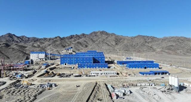 巴库塔钨矿项目选矿厂厂房全景 江西省国有资产监督管理委员会