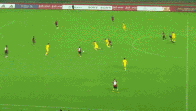 中国U17三连胜!2-1击败勒沃库森!赵松源1分钟传射 中国U17三连胜!2-1击败勒沃库森!赵松源1分钟传射