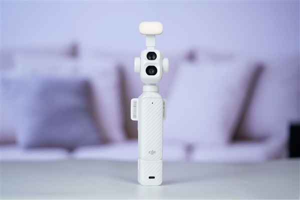 口袋电影机!大疆DJI OSMO POCKET 4P云台相机白色版图赏