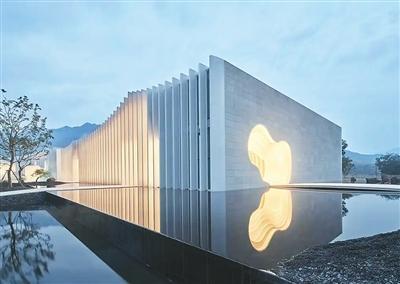 安徽省宣城市泾县中国宣纸小镇夜景。中国美术学院供图