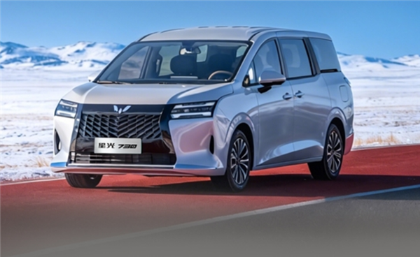 五菱造的亲民MPV卖爆了！星光730连续5个月霸榜15万内MPV销冠