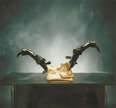 可叠衣服的家用服务机器人