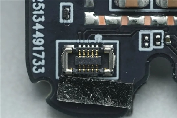 拆解报告:小米金沙江10000mAh 45W超薄磁吸移动电源