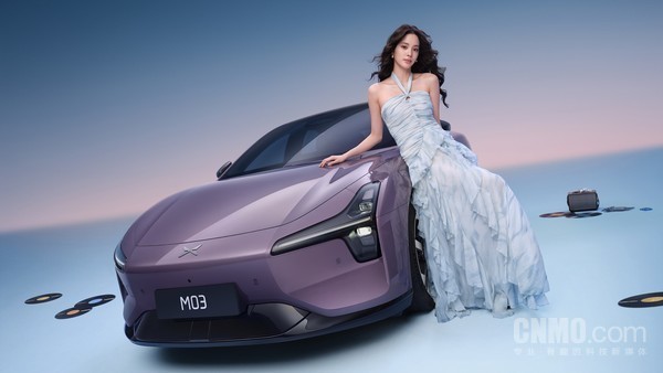 2026款小鹏MONA M03标配爆胎稳行 爆胎测试挑战成功