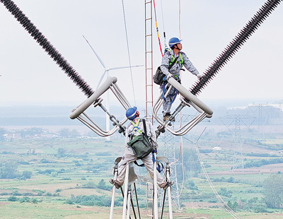 坚持协调发展,促进城乡融合和区域联动(稳中求进、提质增效 实现“十五五”良好开局)