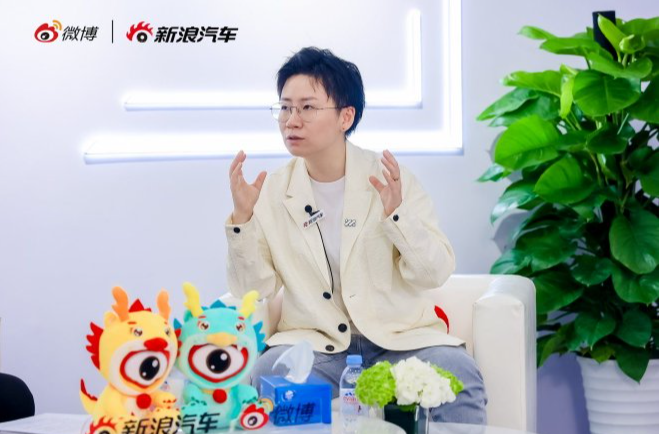 智己汽车人事调整：李微萌不再担任CMO