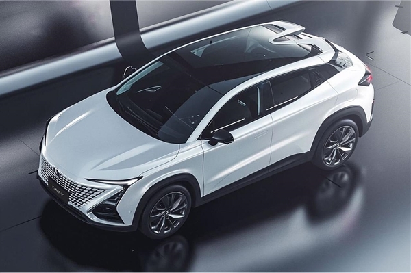 长安UNI-T车机中控屏触摸失灵!车主集体投诉:出了质保就坏