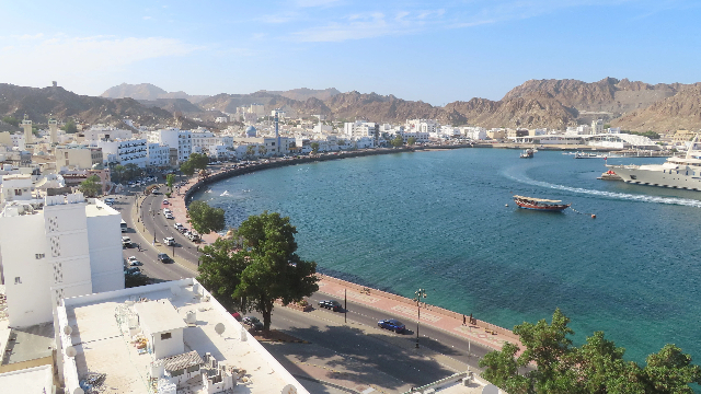 阿曼首都马斯喀特一景 (第一财经记者钱小岩摄)