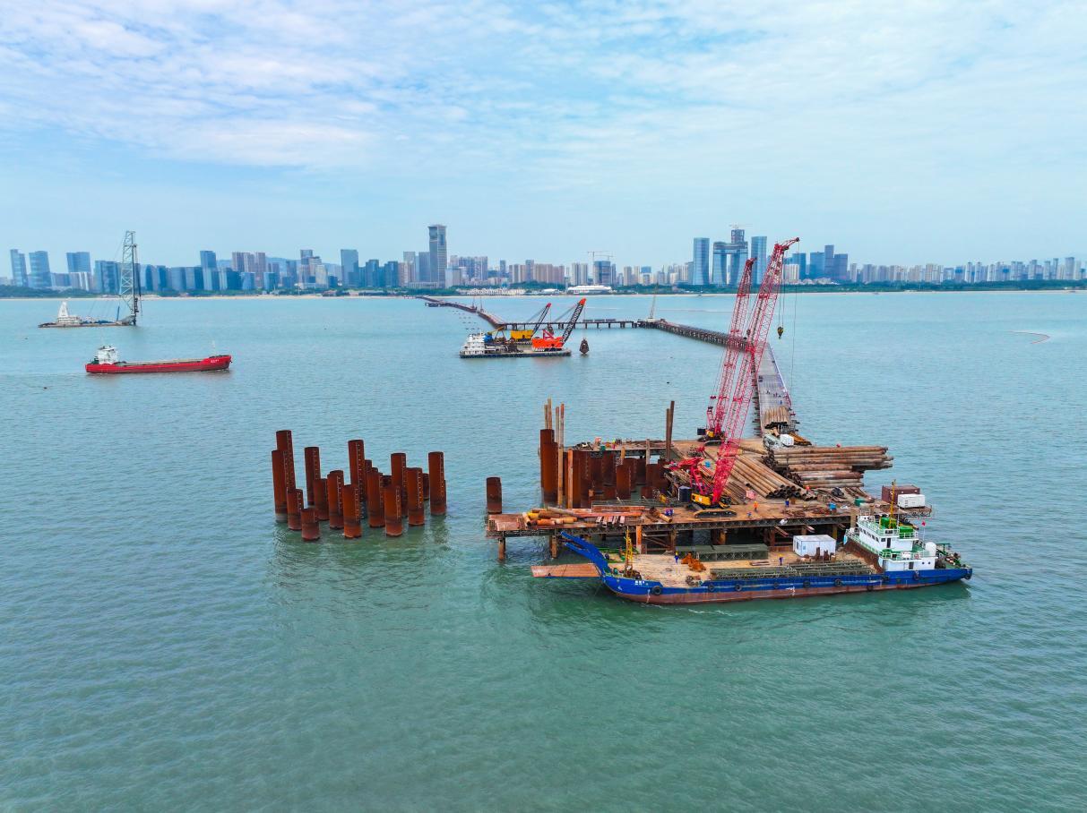 2024年8月，厦金大桥（厦门段）项目海面上几乎没有构筑物。彭仕洲摄