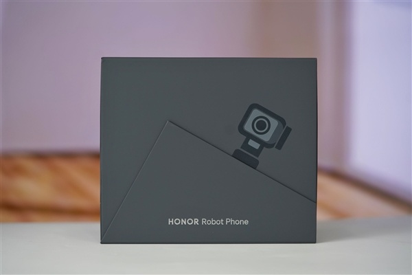 全球首款机器人手机登场！荣耀Robot Phone图赏 把机械云台做进机身