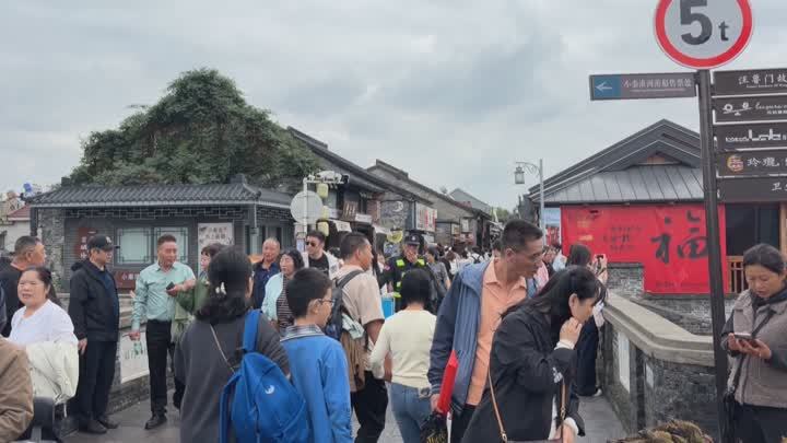 水陆漫游焕新广陵古城 国庆街巷微度假火爆出圈(2).jpg