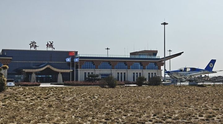 位于山西省运城市芮城县的通用机场一角。新华每日电讯记者王皓 摄