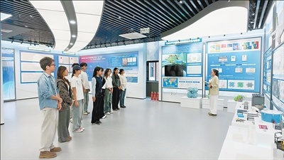 白山松水间 兴北报国志 ——走进吉林大学建校80年办学成果展