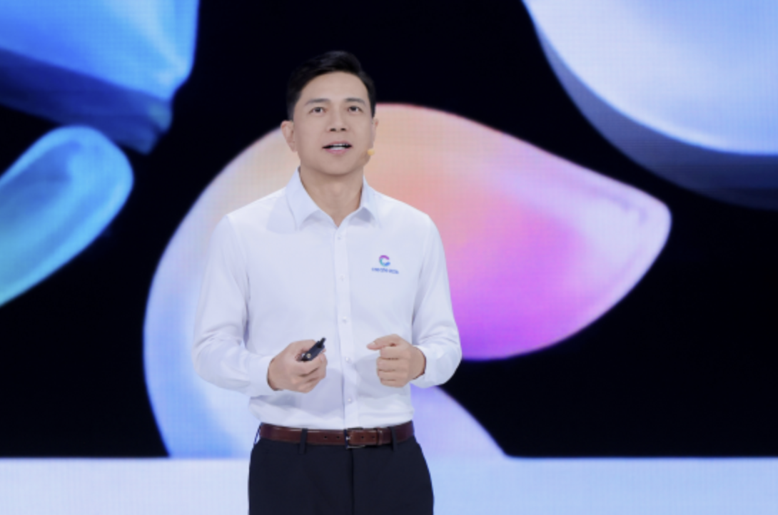 百度Create大会发多项AI成果，李彦宏提出“AI时代进化论”