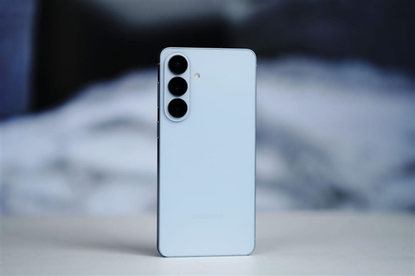 7999元AI旗舰！三星Galaxy S26+图赏