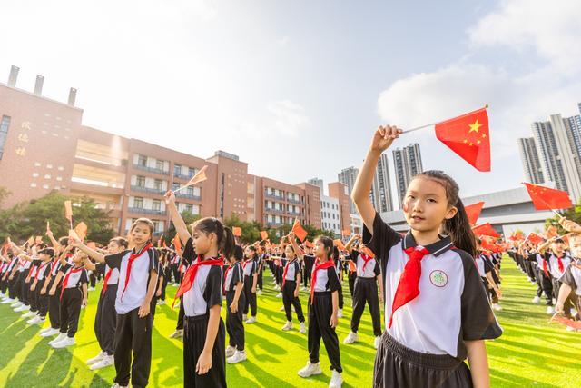 9月28日，2026年佛山市“向国旗敬礼”主题活动，顺德大良玉成小学活动现场。
