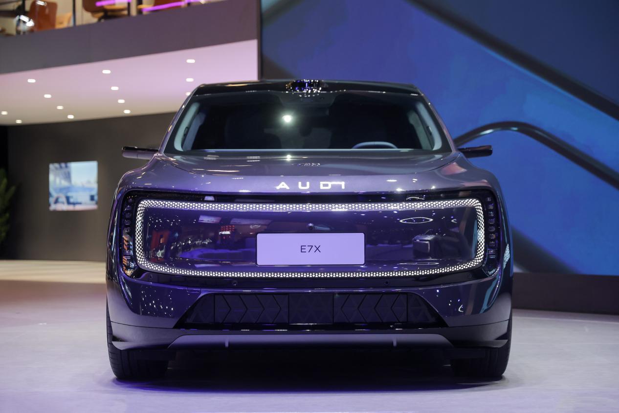 30万拿下空气悬架+quattro奥迪E7X新版本什么来头？
